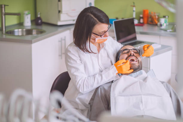 Best Dentist for Dental Trauma  in Val Verde Park, TX